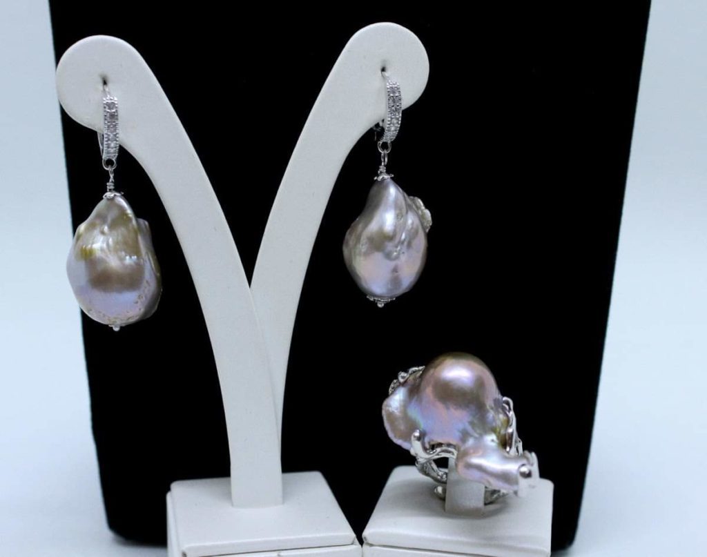 Gioielli artigianali in argento, gioielli artigianali argento, gioielli con perle scaramazze, perle scaramazze, gioielli unici